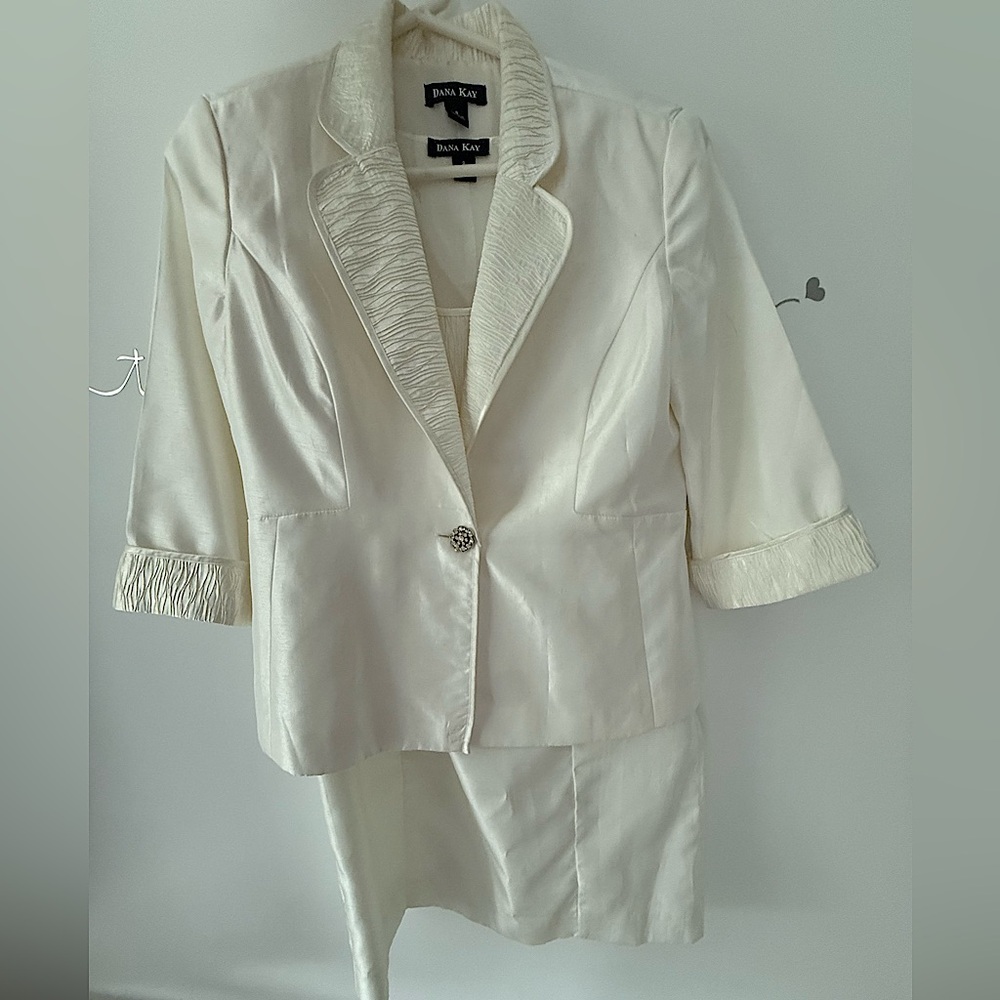 Dana Kay Sheath Champagne Dress & Jacket Sz 8
